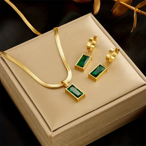 Iselotte Verdain Emerald Jewelry Collection