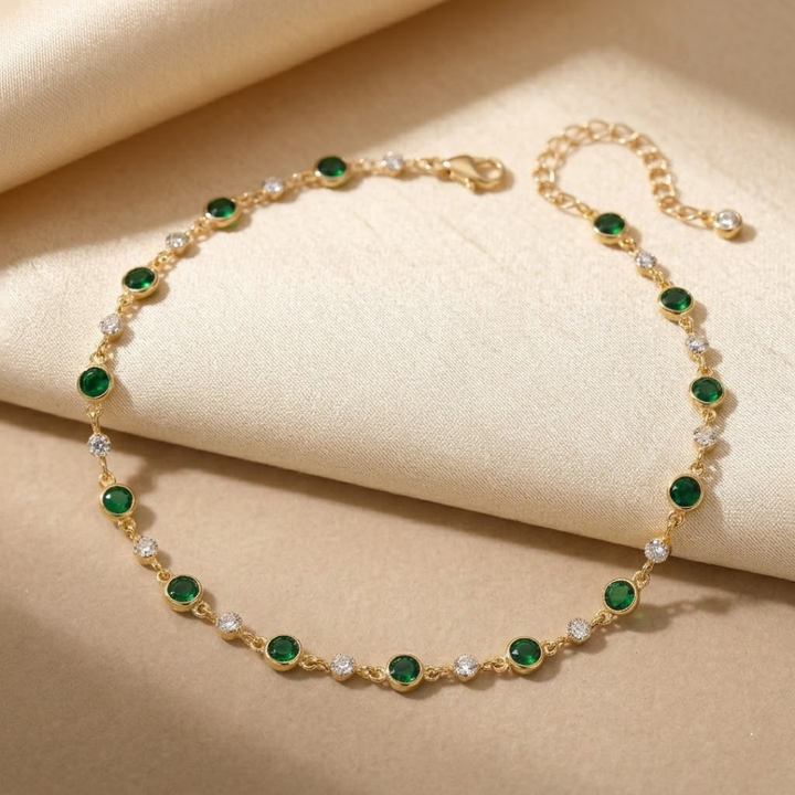 Emerald and Golden Pendant Necklace