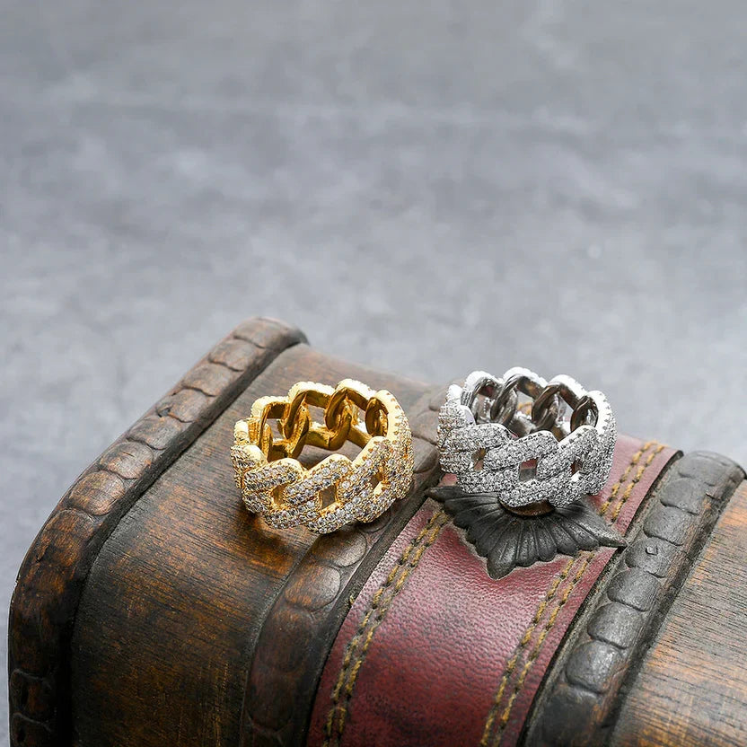 Elegant Gold and Silver Ring with Embedded Zirconia