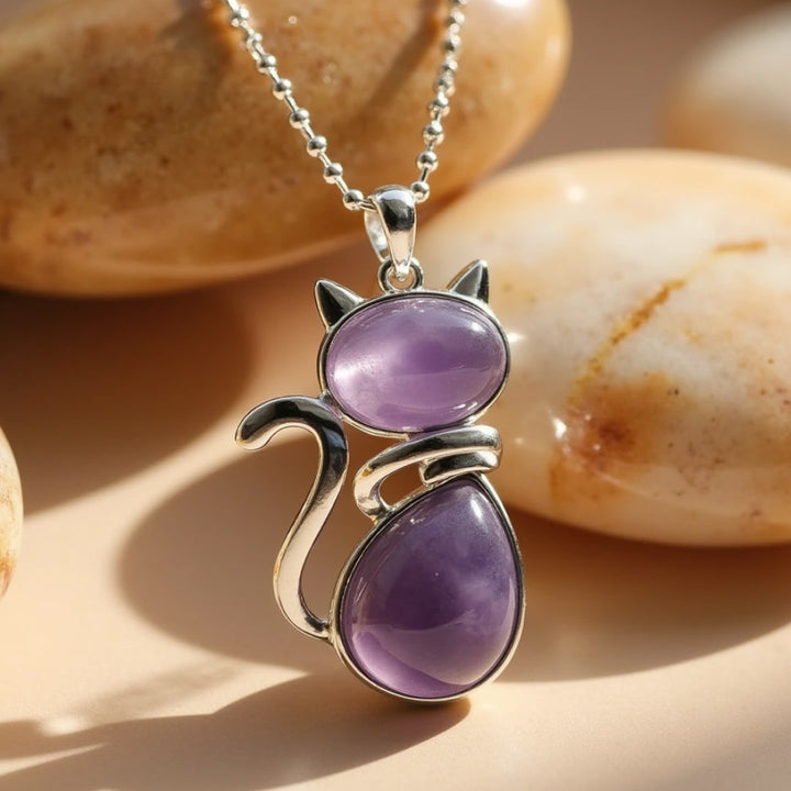 Κολιέ από φυσικές πέτρες με κρεμαστό σχέδιο γατάκι