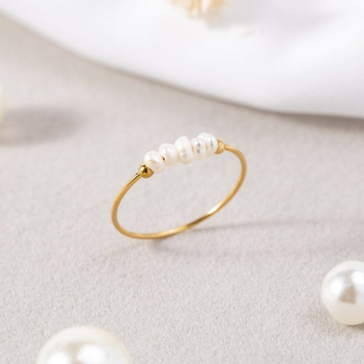 Στυλάτο δαχτυλίδι με γλυκό νερό σε ασήμι