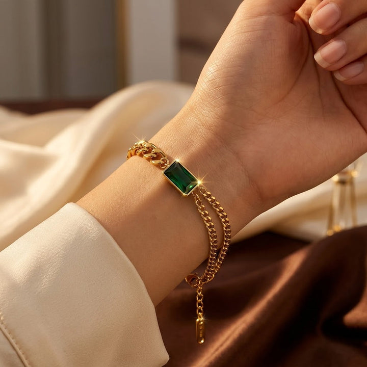 Emerald Bar Chain Bracelet in Gold