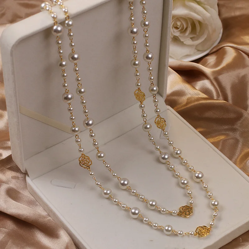 Elegant Gold Pearl Pendant Necklace